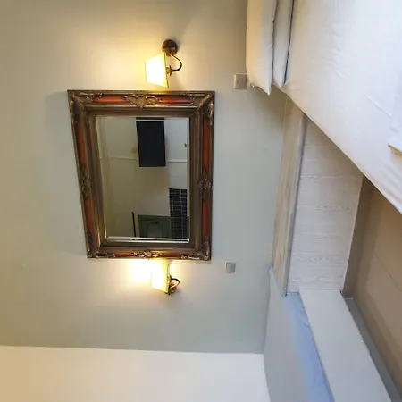 Korifi - Jr Adults Only Herszonisszosz