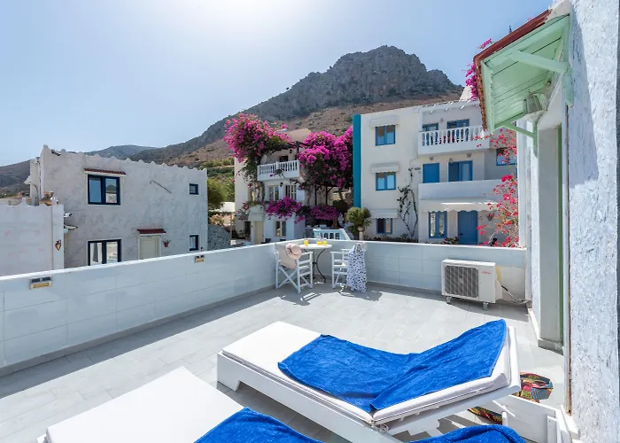 Готель Korifi - Jr Adults Only